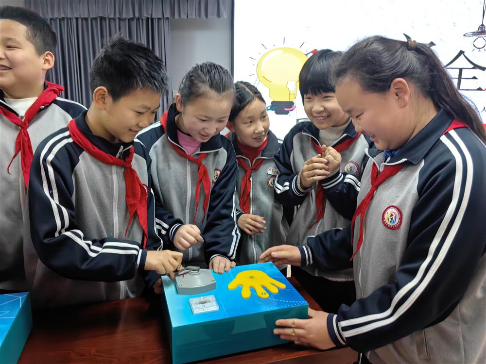 復興區(qū)鐵路小學 用電安全進校園，點亮開學季